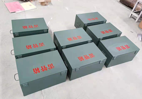翁田镇炸药箱和雷管箱一般是怎么存放的?