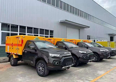 翁田镇爆破器材运输车-保障安全与效率的关键